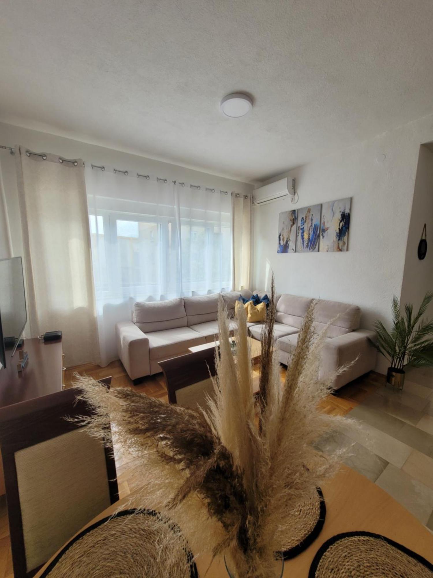 Apartman Natasa Trebinje Eksteriør billede